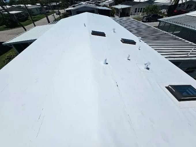Finished TPO membrane roof on a manufactured home