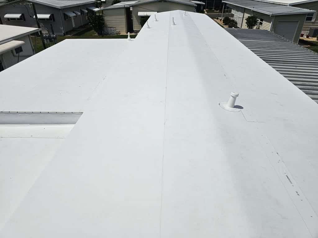 Finished TPO membrane roof on a manufactured home